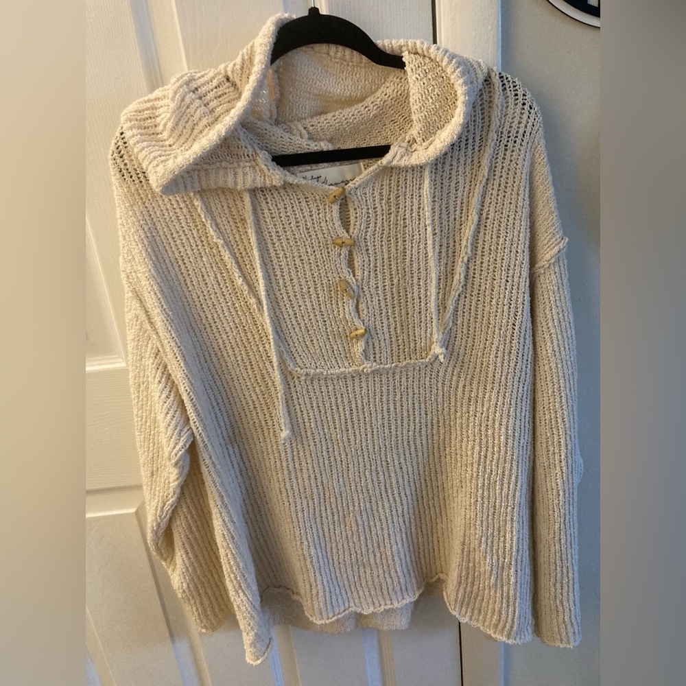 Vintage Havana Cream V-Neck Button Up Sweater with Ribbed Knit and Hood